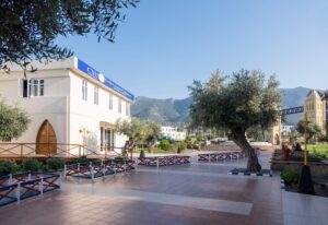 Kıbrıs İlim Üniversitesi (Cyprus Science University)