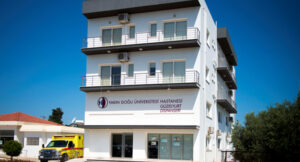 Yakın Doğu Üniversitesi (YDÜ) Güzelyurt Sağlık Merkezi / Dispanseri